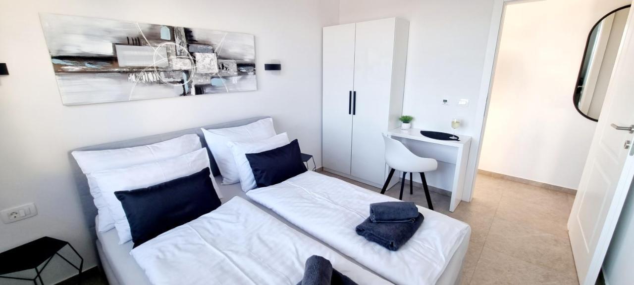 Dinary Apartman Vir Extérieur photo