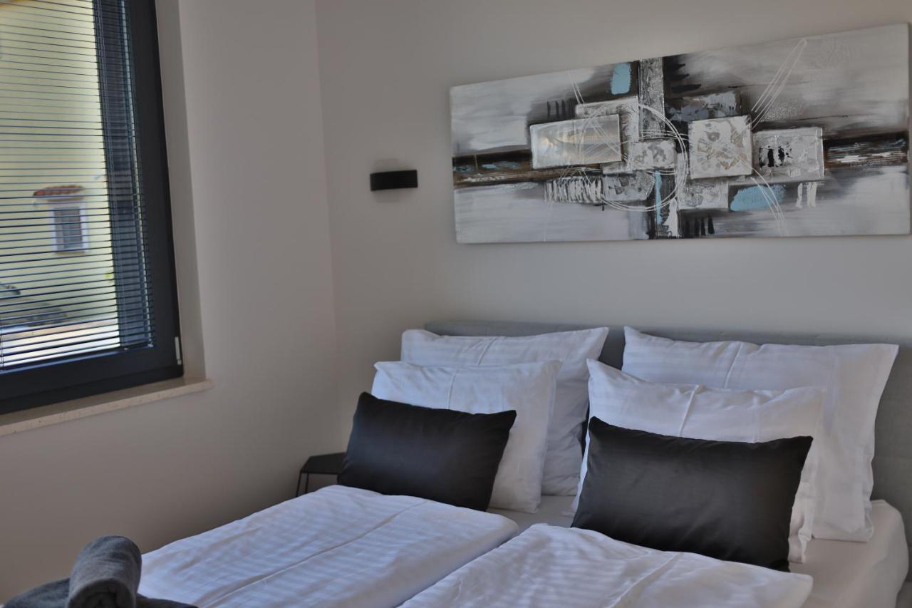 Dinary Apartman Vir Extérieur photo