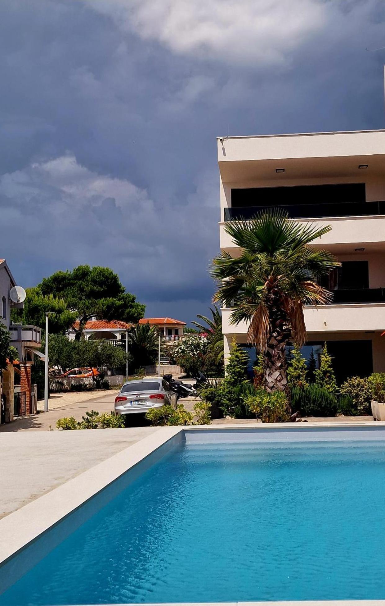 Dinary Apartman Vir Extérieur photo